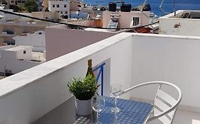 Lilis Apt In Center With Sea View
